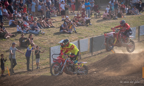 Moto-Cross