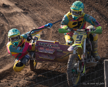 Moto-Cross