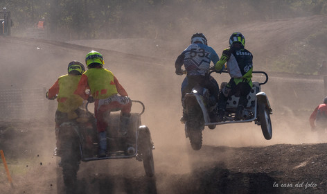 Moto-Cross