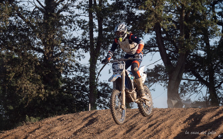 Moto-Cross