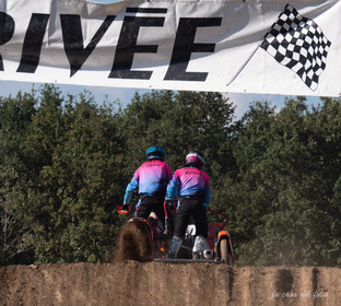 Moto-Cross