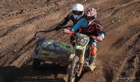 Moto-Cross