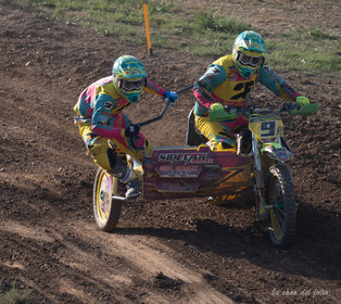 Moto-Cross