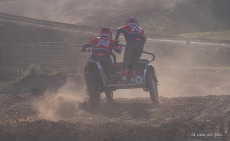 Moto-Cross