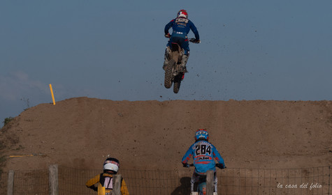 Moto-Cross