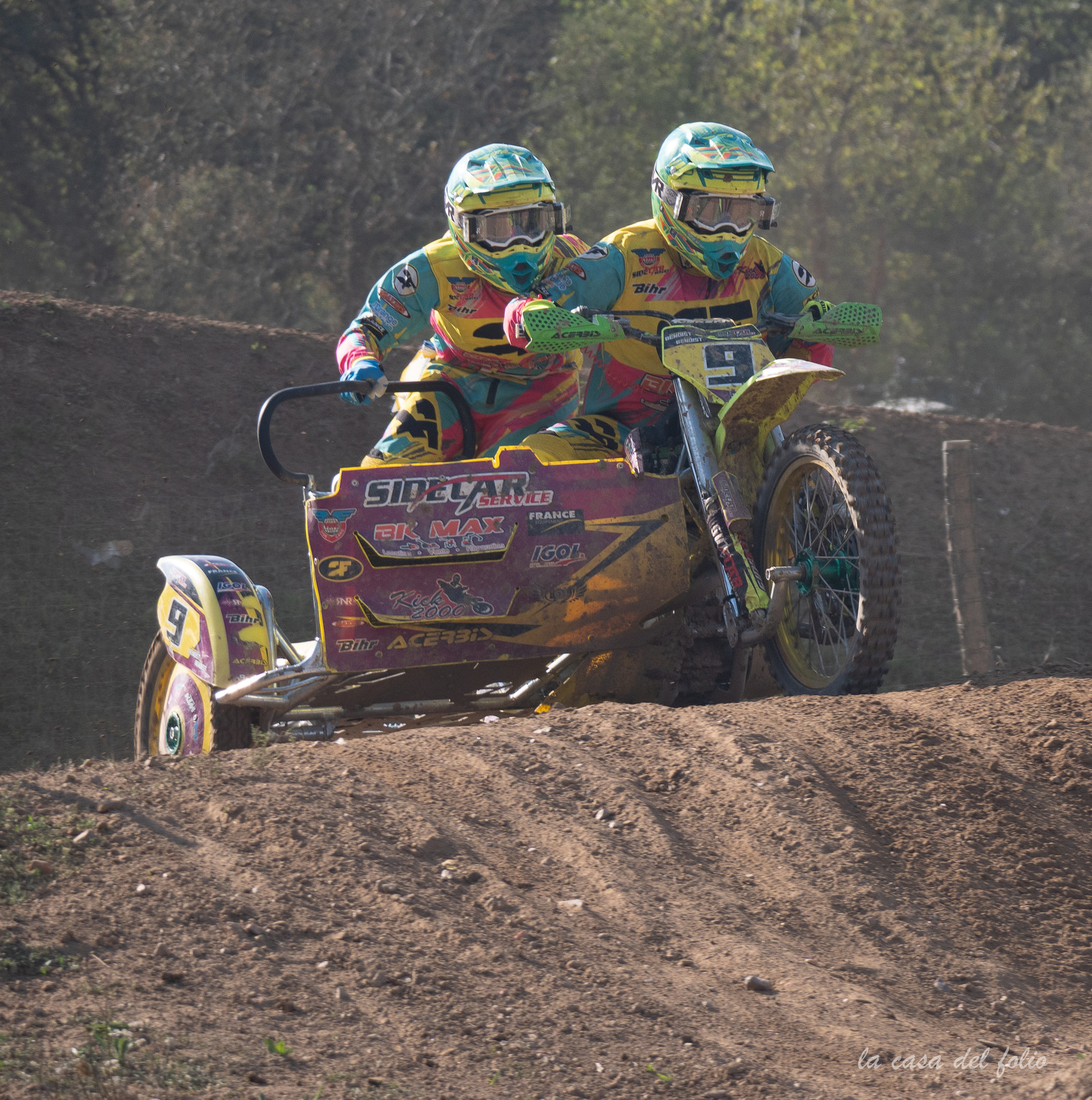 Moto-Cross