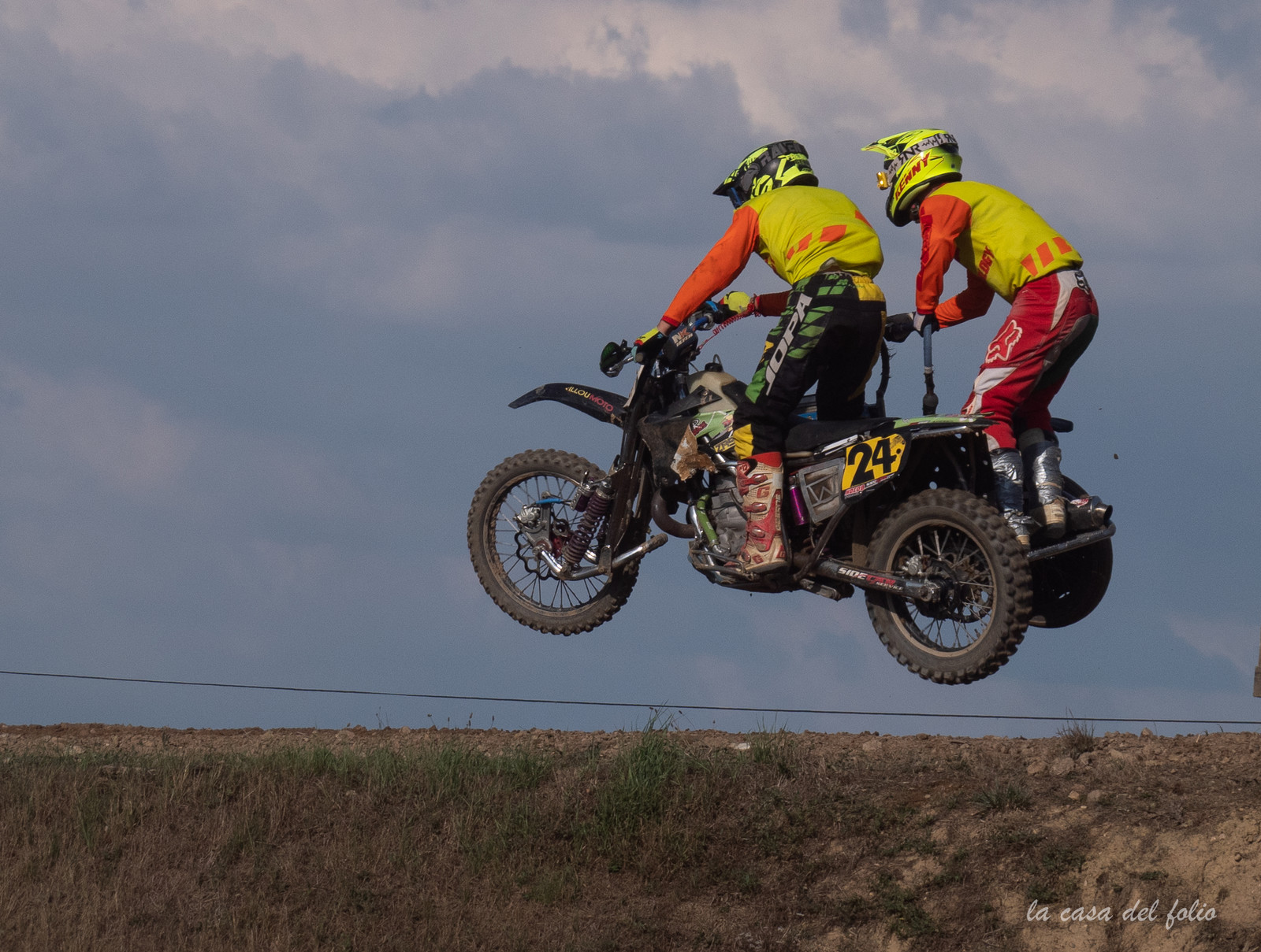 Moto-Cross