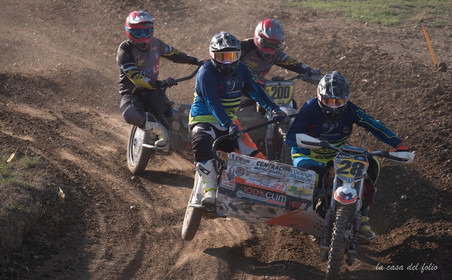 Moto-Cross