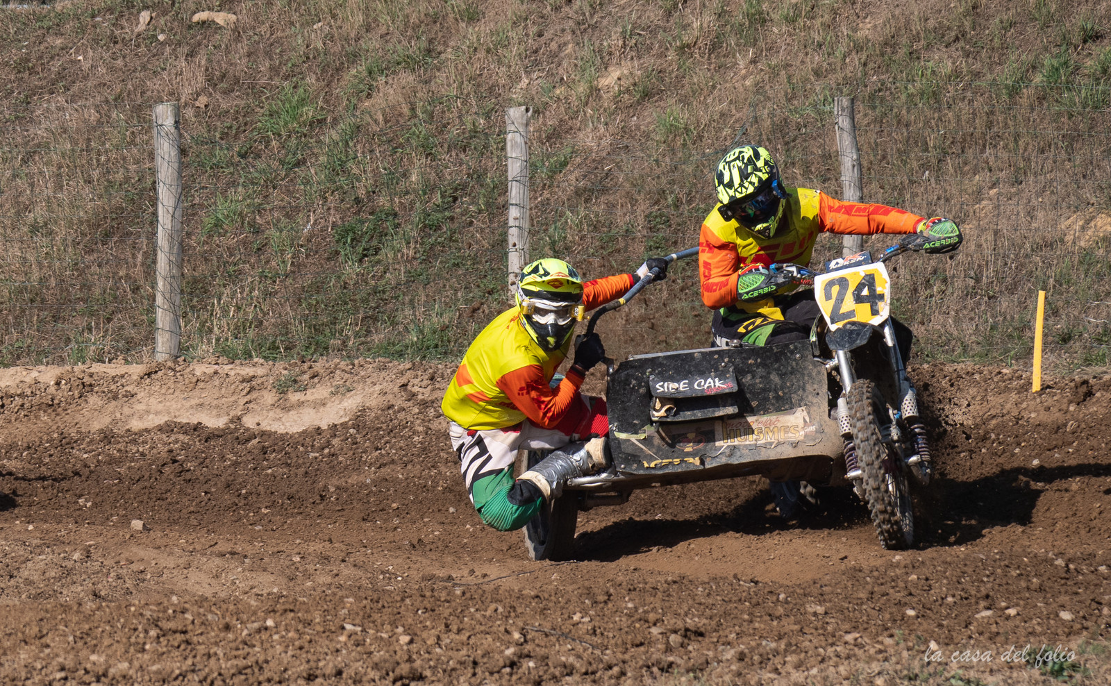 Moto-Cross