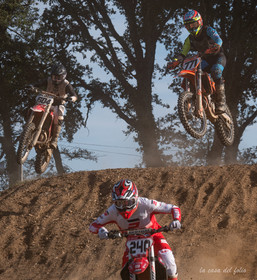 Moto-Cross