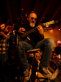 WADE LYNCH