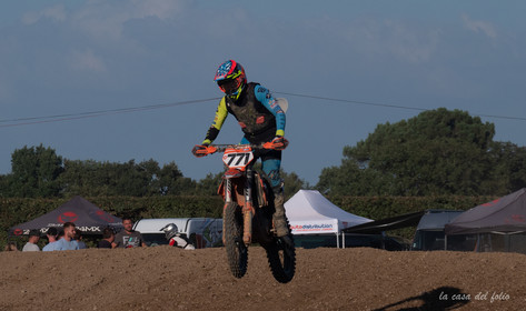 Moto-Cross