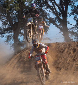 Moto-Cross