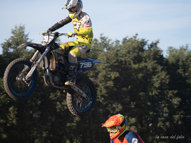 Moto-Cross