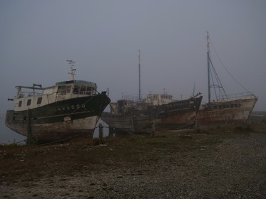 Camaret sur Mer , le cimetière de bateau
