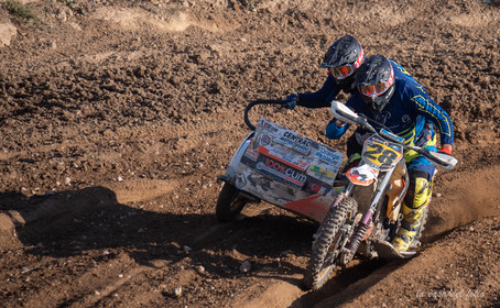 Moto-Cross