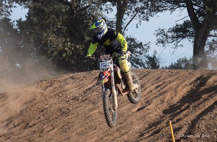 Moto-Cross