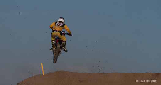 Moto-Cross