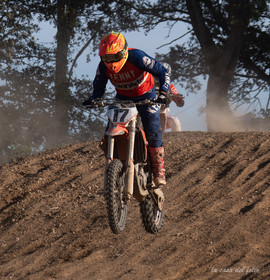 Moto-Cross