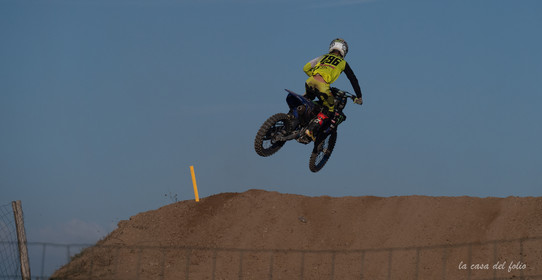 Moto-Cross
