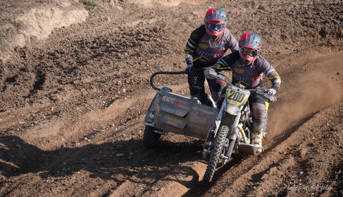 Moto-Cross