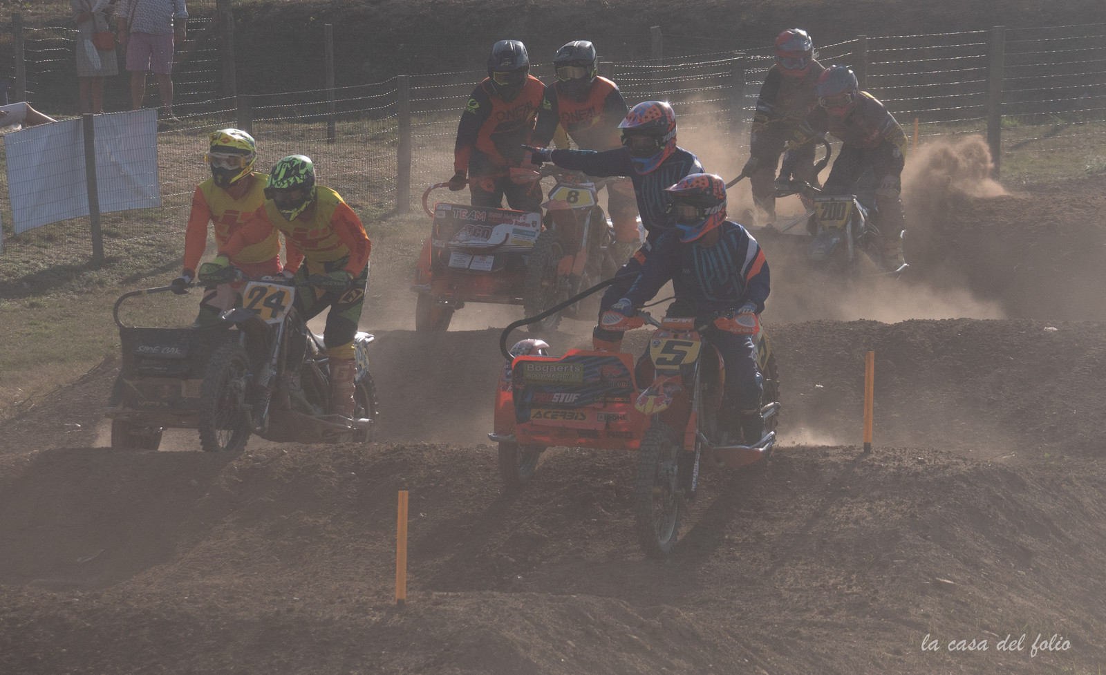 Moto-Cross