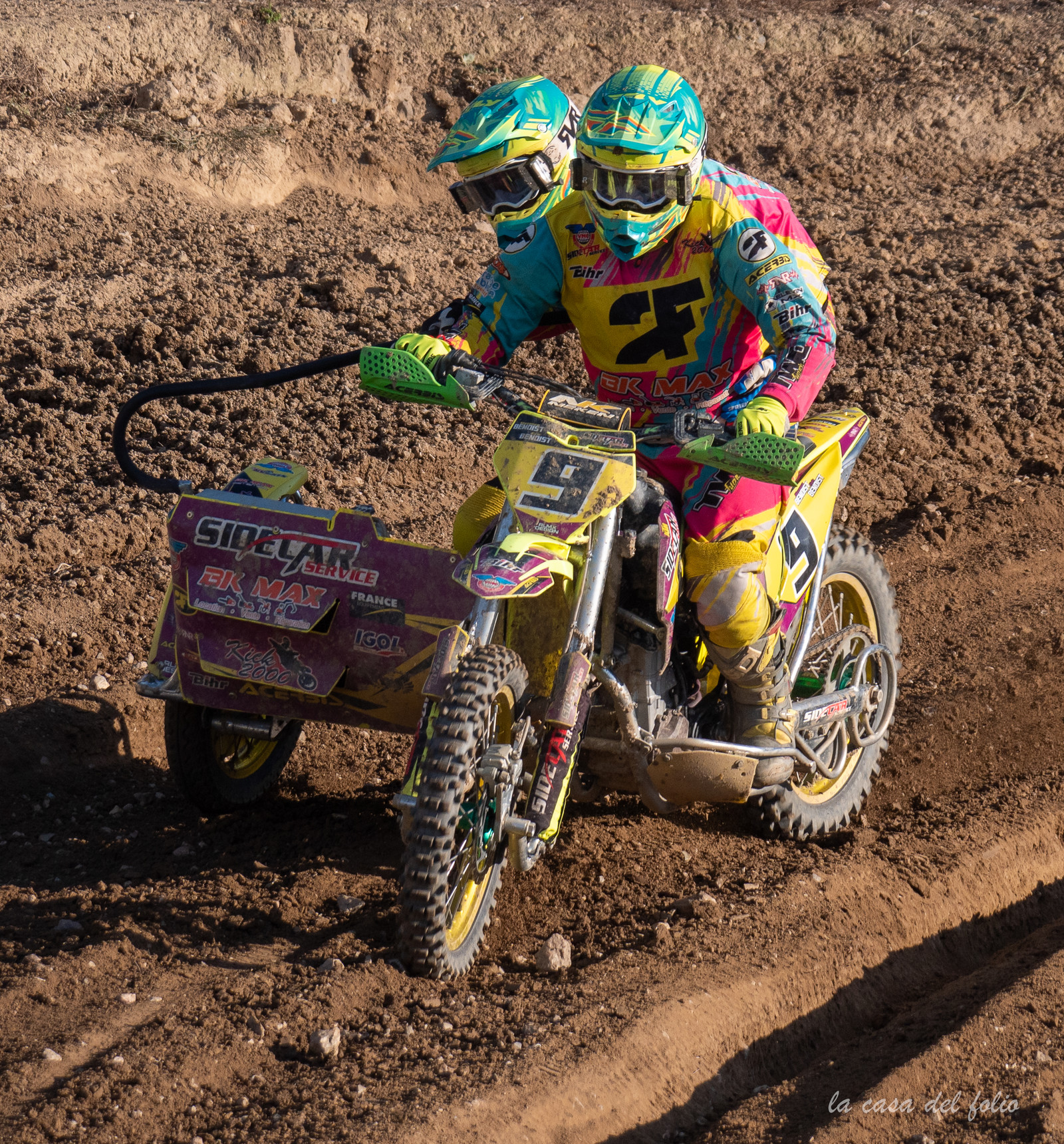 Moto-Cross