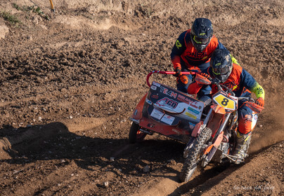 Moto-Cross