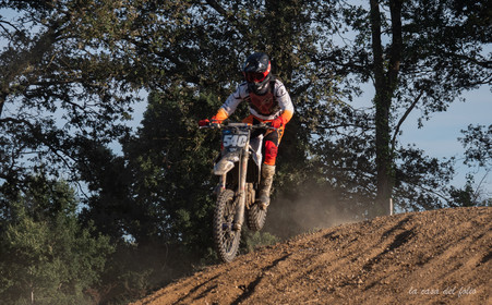 Moto-Cross