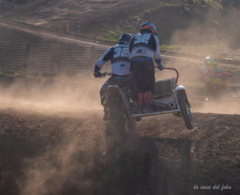 Moto-Cross