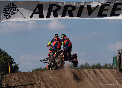 Moto-Cross