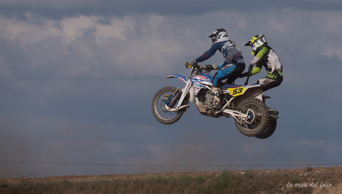 Moto-Cross
