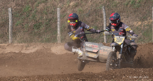 Moto-Cross