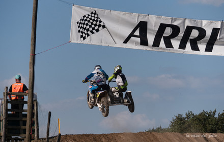 Moto-Cross