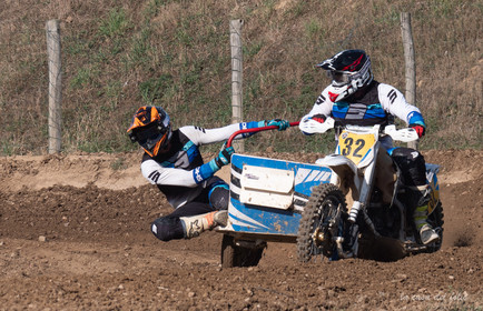 Moto-Cross