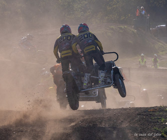 Moto-Cross