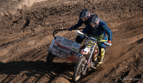 Moto-Cross