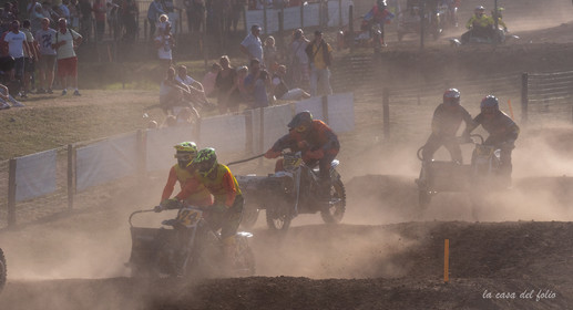 Moto-Cross