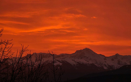 Sunrise les Alpes