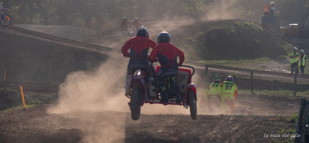 Moto-Cross