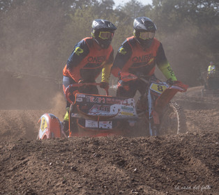 Moto-Cross