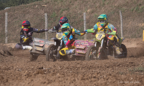 Moto-Cross