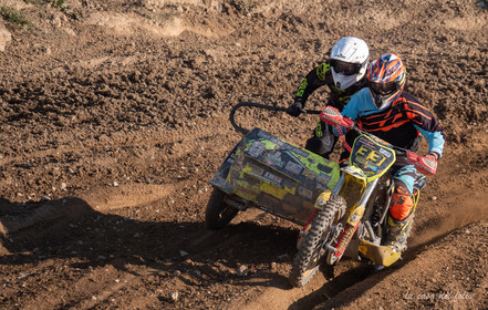 Moto-Cross
