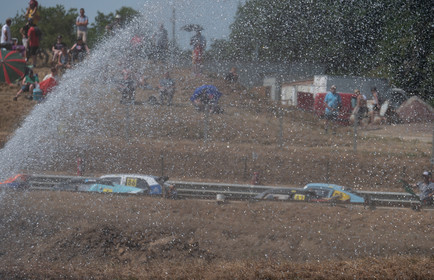 Auto Cross