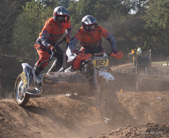 Moto-Cross
