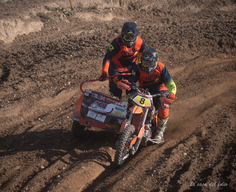 Moto-Cross