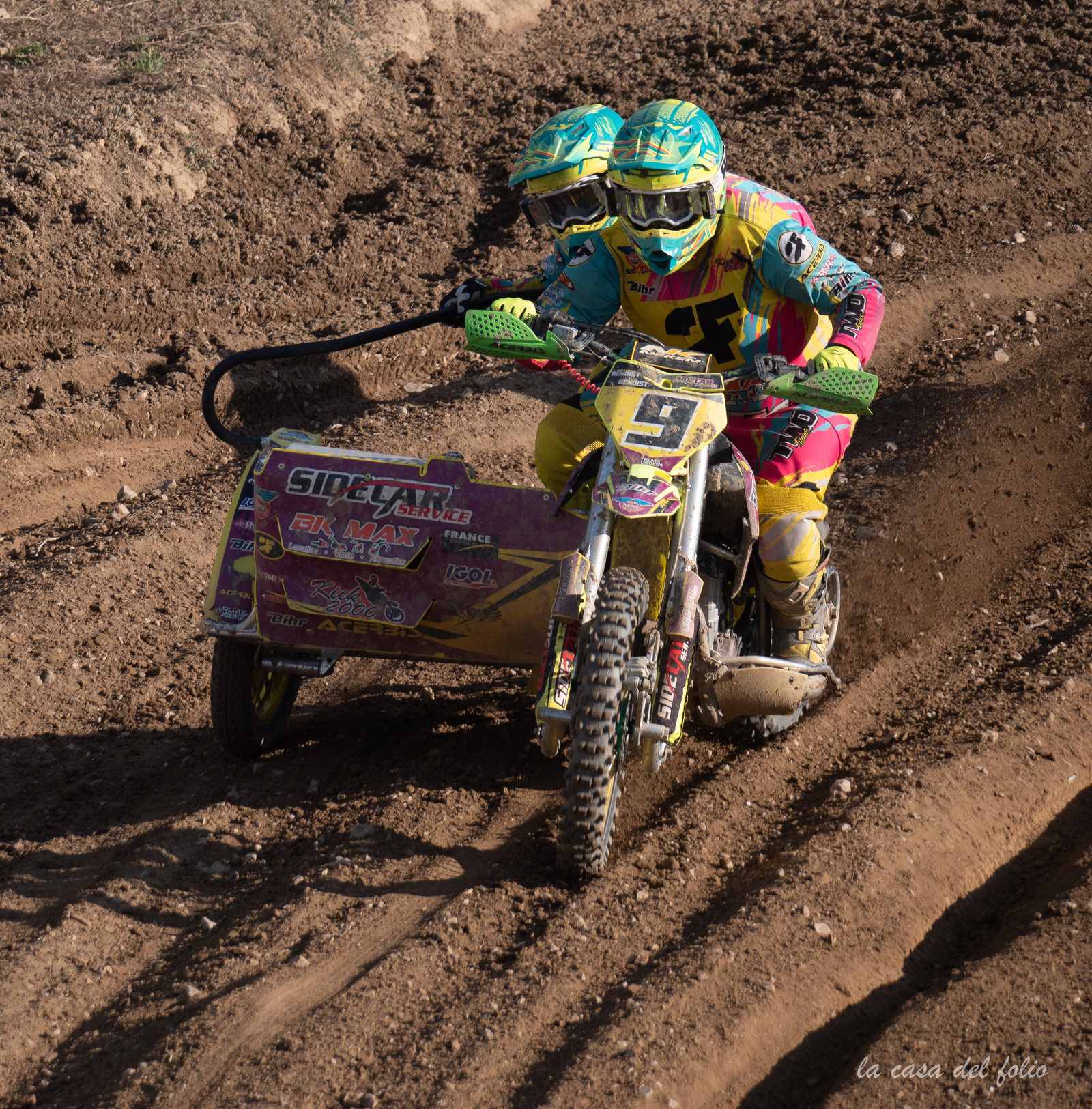 Moto-Cross