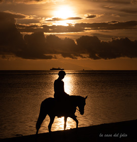 sunset beach , indonésie
