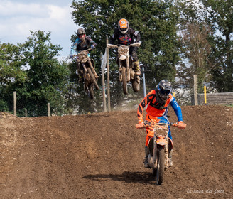 Moto-Cross