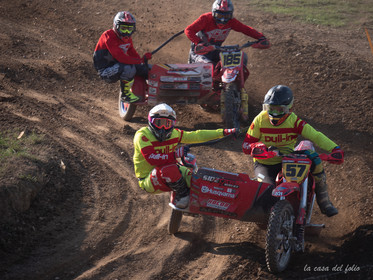 Moto-Cross